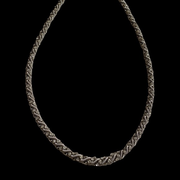 Vintage Estate Silver Tone Spring Necklace with Clear Crystals Woman’s Jewelry - Picture 4 of 9